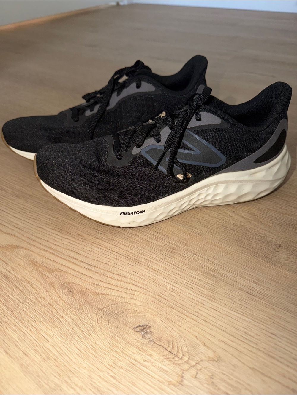 New Balance Black and White Fresh Foam Running Sneakers 🏃‍♀️